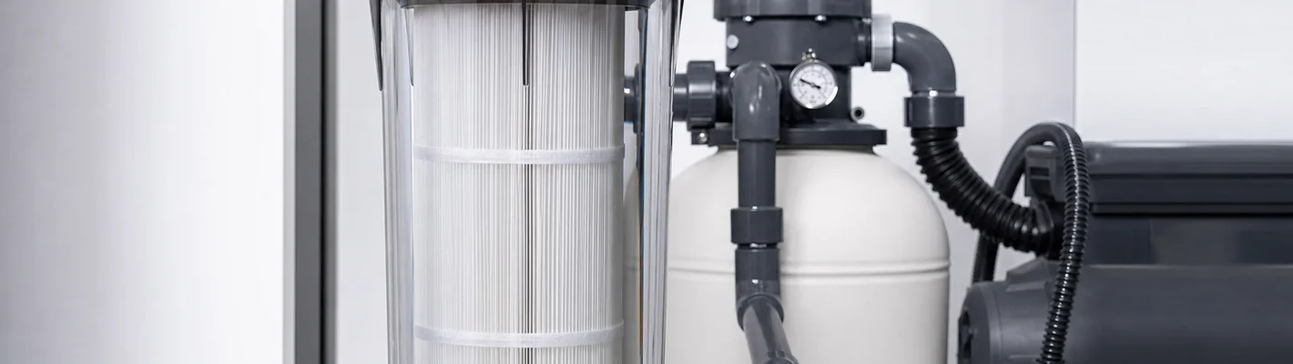 Kartuschenfilter mit Filterelement im Technikraum