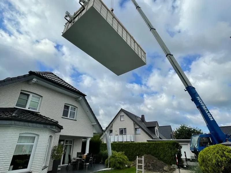 Polypropylen-Becken Krananlieferung, günstigste Variante für Infinity-Pools