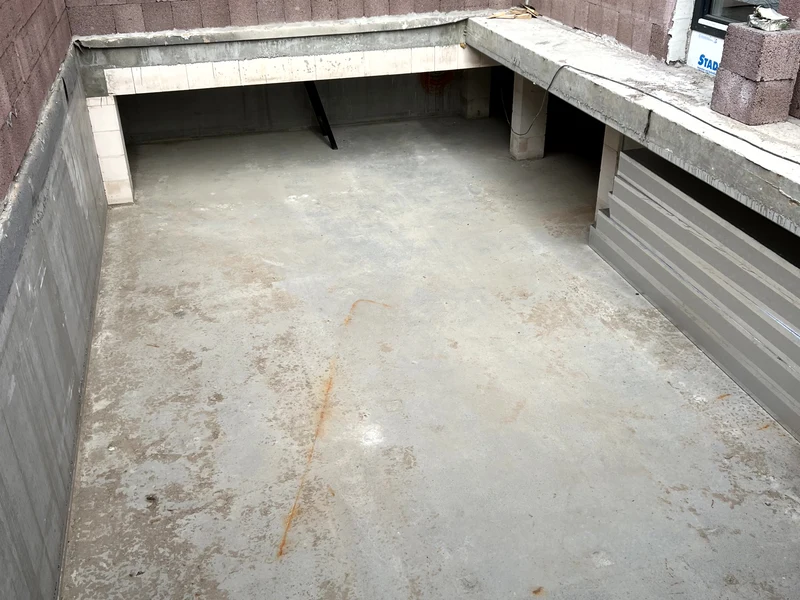 Fenster-Laibung mit 30 mm Innendämmung kontrolliert