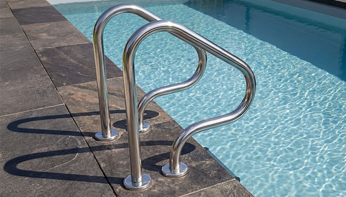 Geteilte Leiter für Pool Flexible Leiter für individuelle Pools