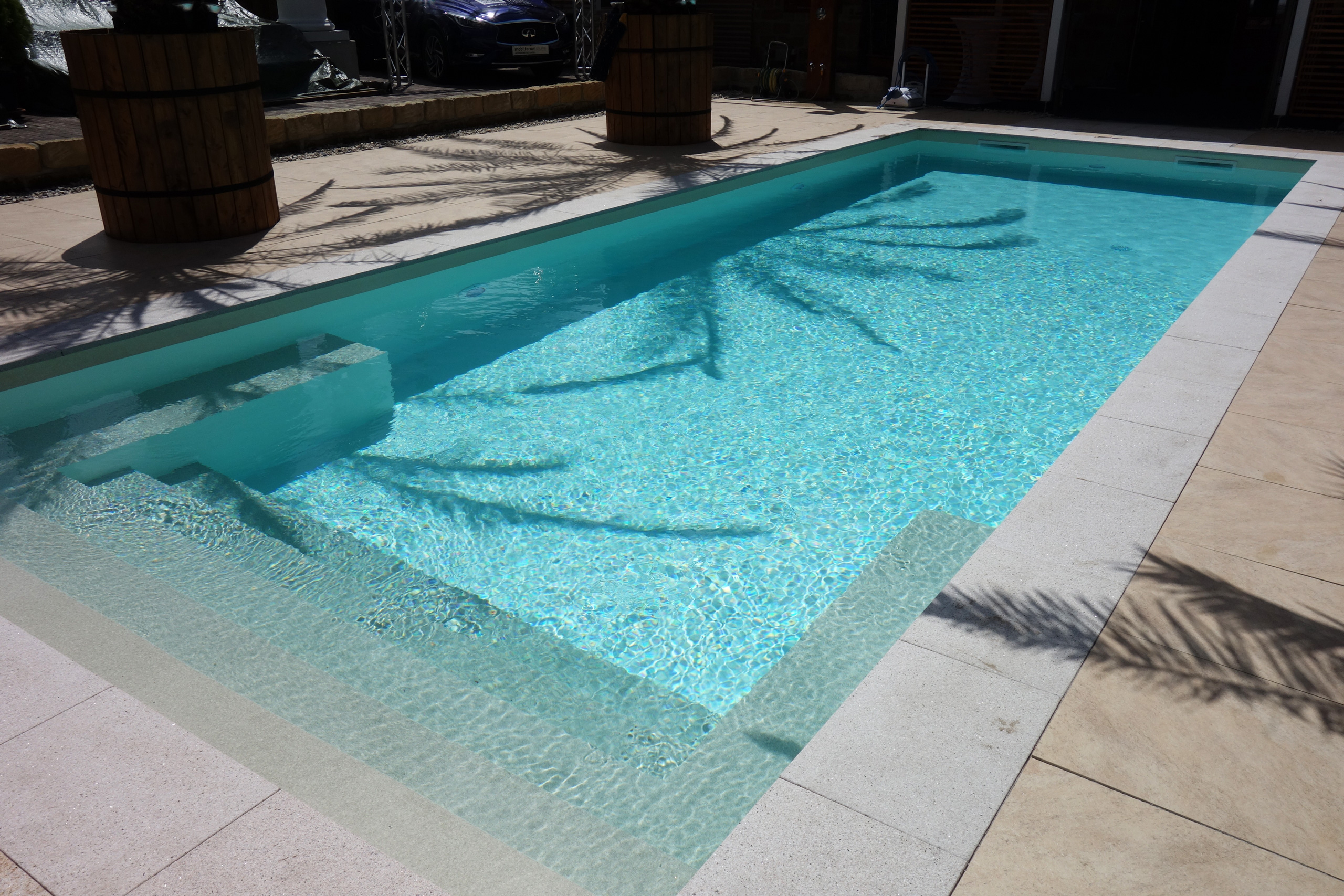 Schwimmbad 4x10x1,35m mit gerader Treppe und Podest