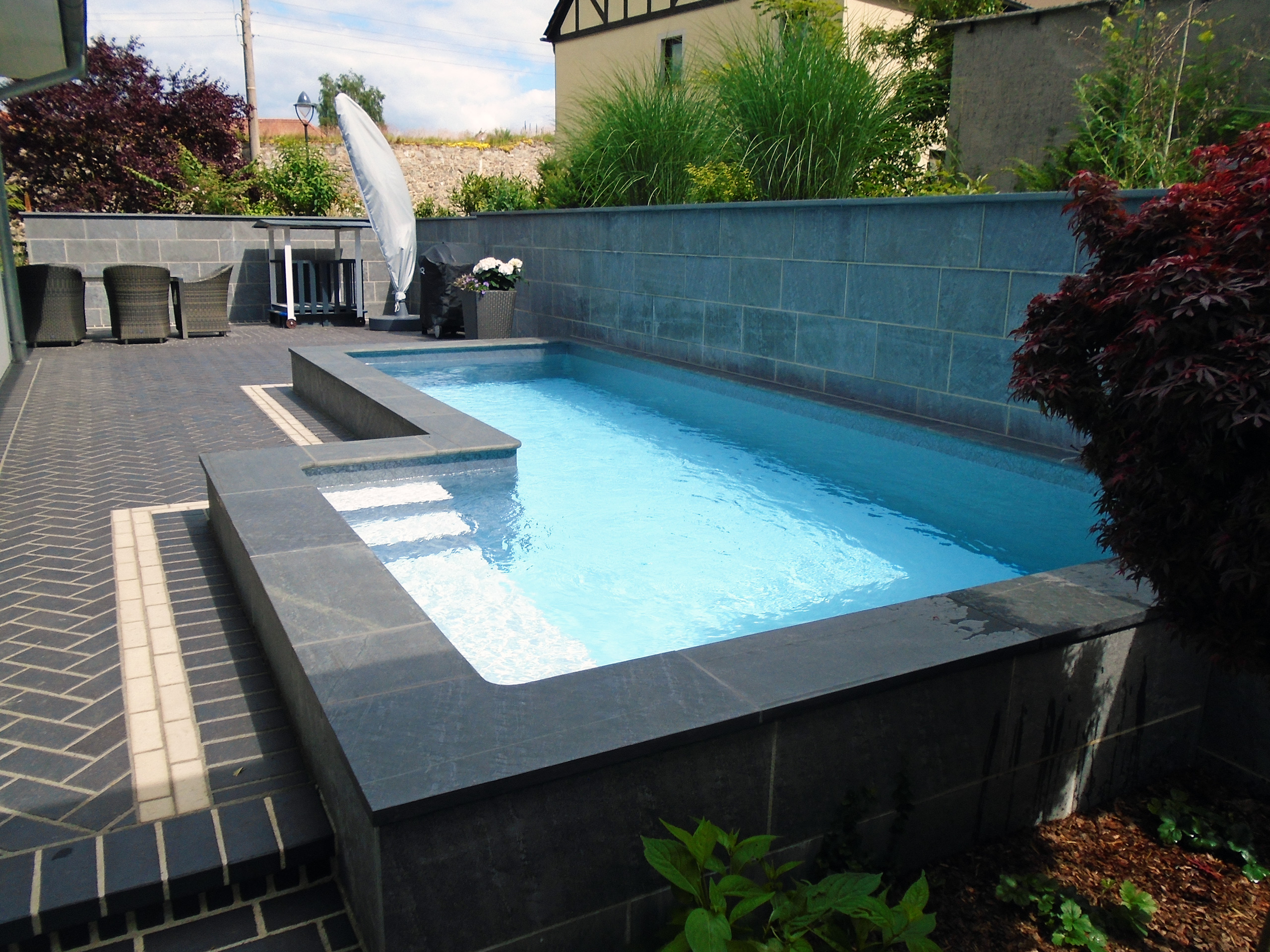 L-Form Schwimmbecken 3x6x1,5m mit Treppe und Podest