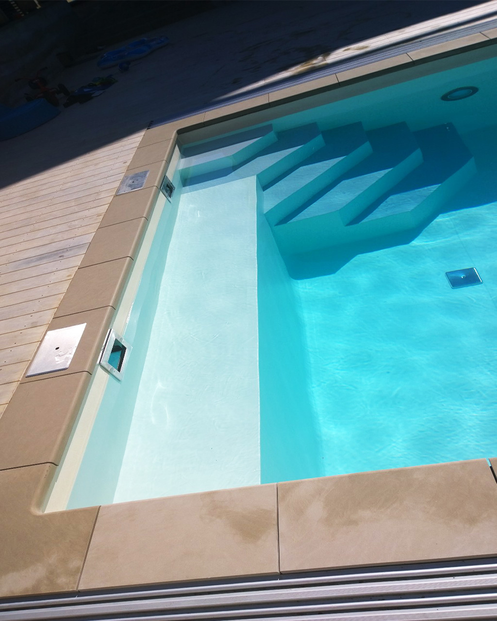 Rechteckbecken 4x8x1,55m mit Ecktreppe, Sitzbank und Überdachung Casablanca Infinity
