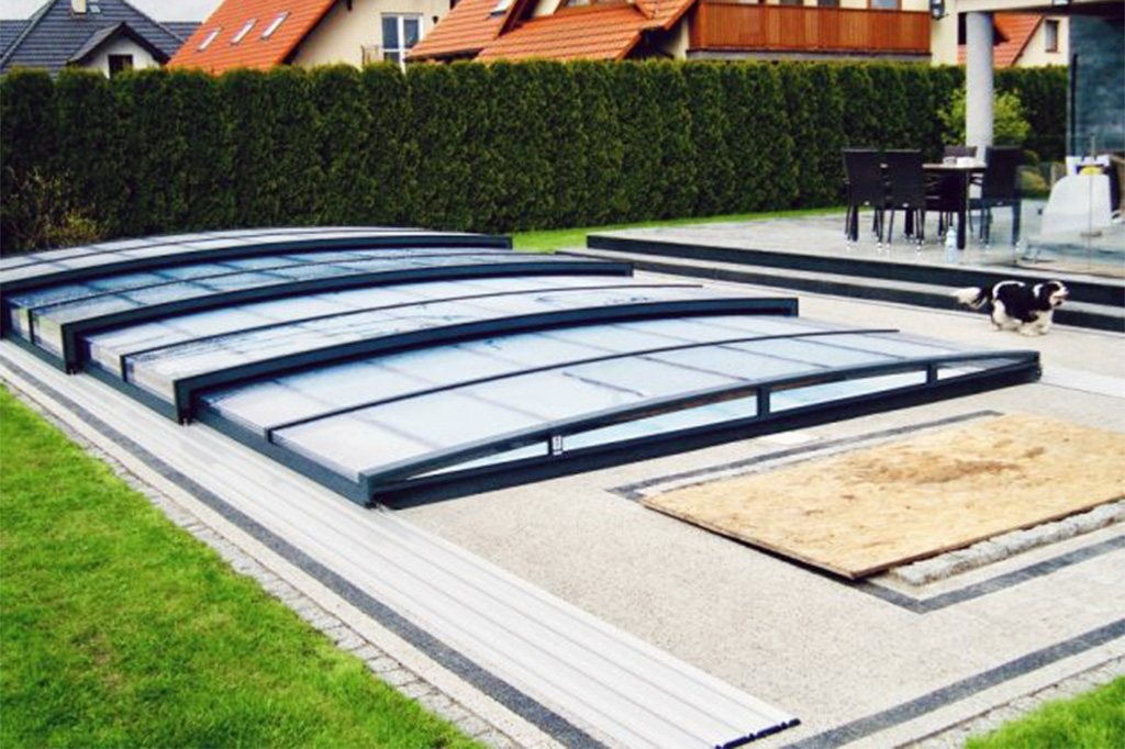 Flache Poolhalle Aluna® Exclusive Line