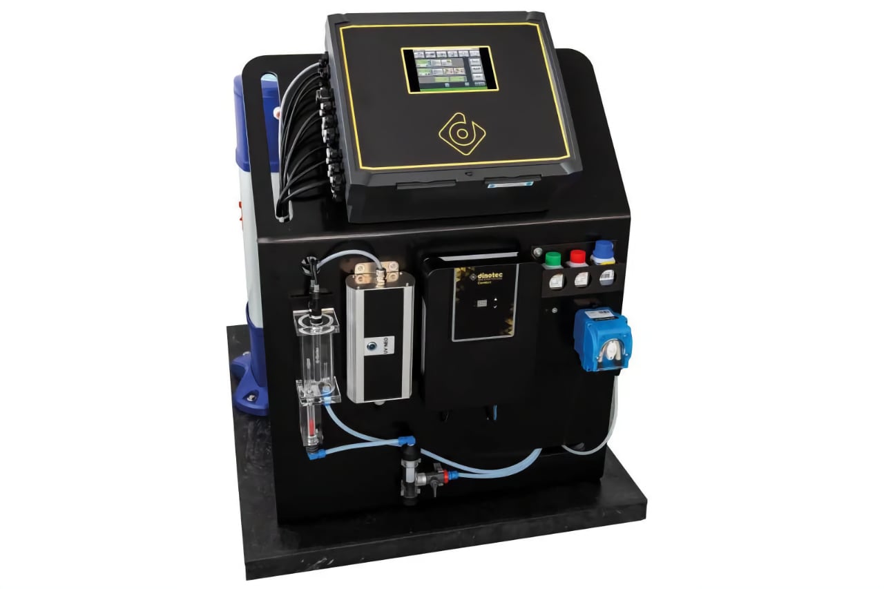 Watercom ecoLine All-in-One Wasseraufbereitungssystem mit Inline-Elektrolyse, schwarzes Gehäuse und Display