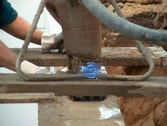 Befüllen der Styroporsteine