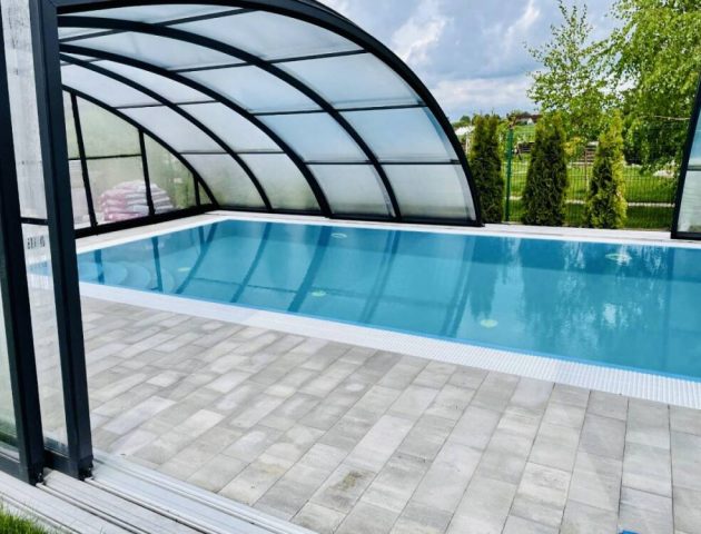 Hohe Poolhalle Aluna® Delta II