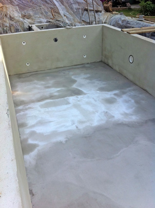 gespachtelte Wände Schwimmbecken