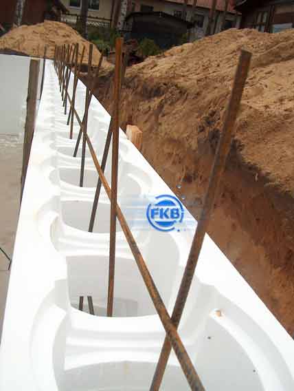 Styroporsteine mit Bewehrung