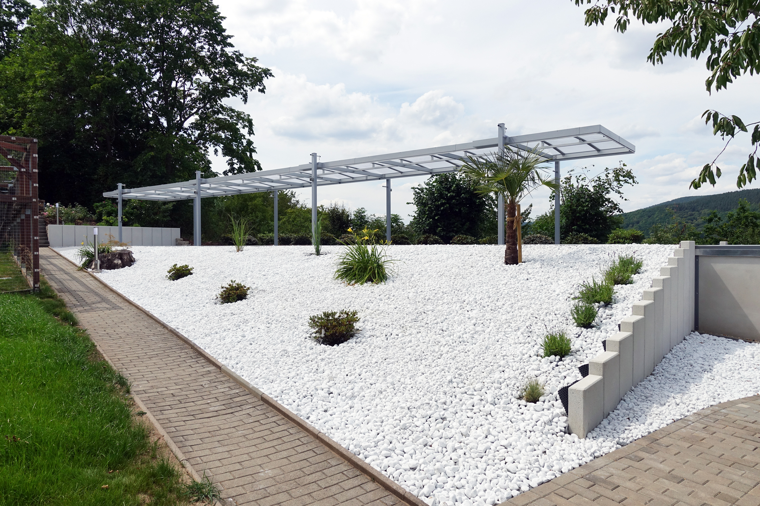 Schwimmbecken 2,5x20x1,35m mit gerader Treppe und Hubdach