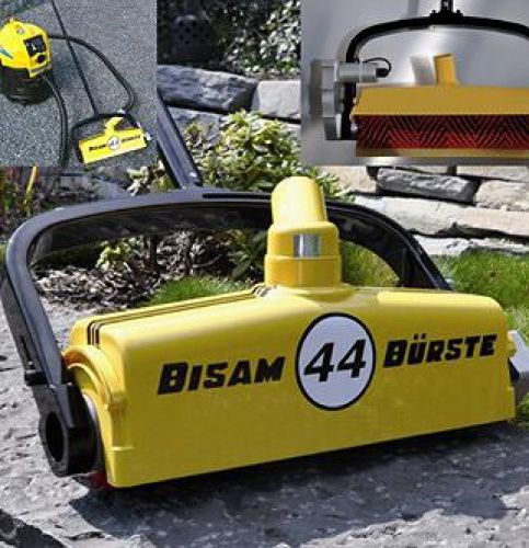 Detailansicht der gelben BISAM Rotations-Saug-Bürste für Teichschlammsauger mit schwarzem Griff.