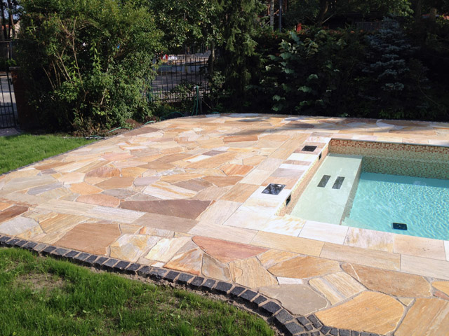 Sitzpodest mit Luftsprudel