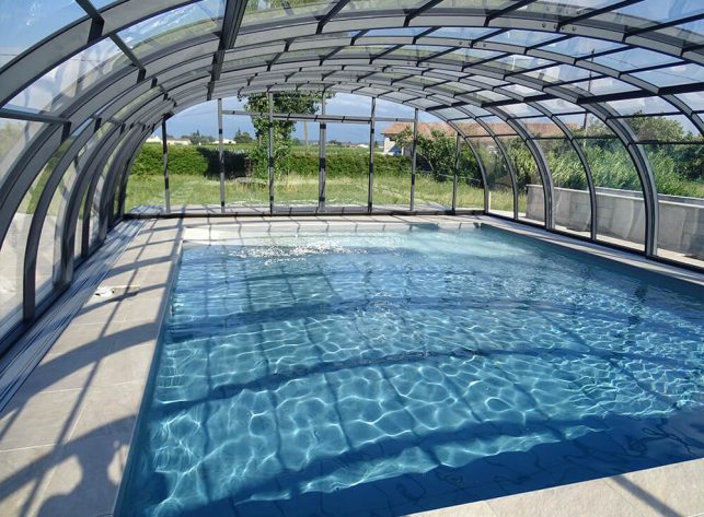 Hohe Poolhalle Aluna® Opera