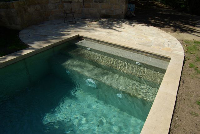 Innenliegende Treppe Pool