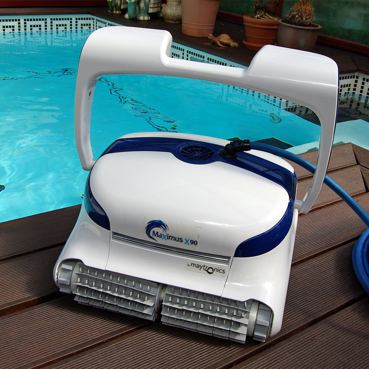 Dolphin X90 mit PVC-Bürsten