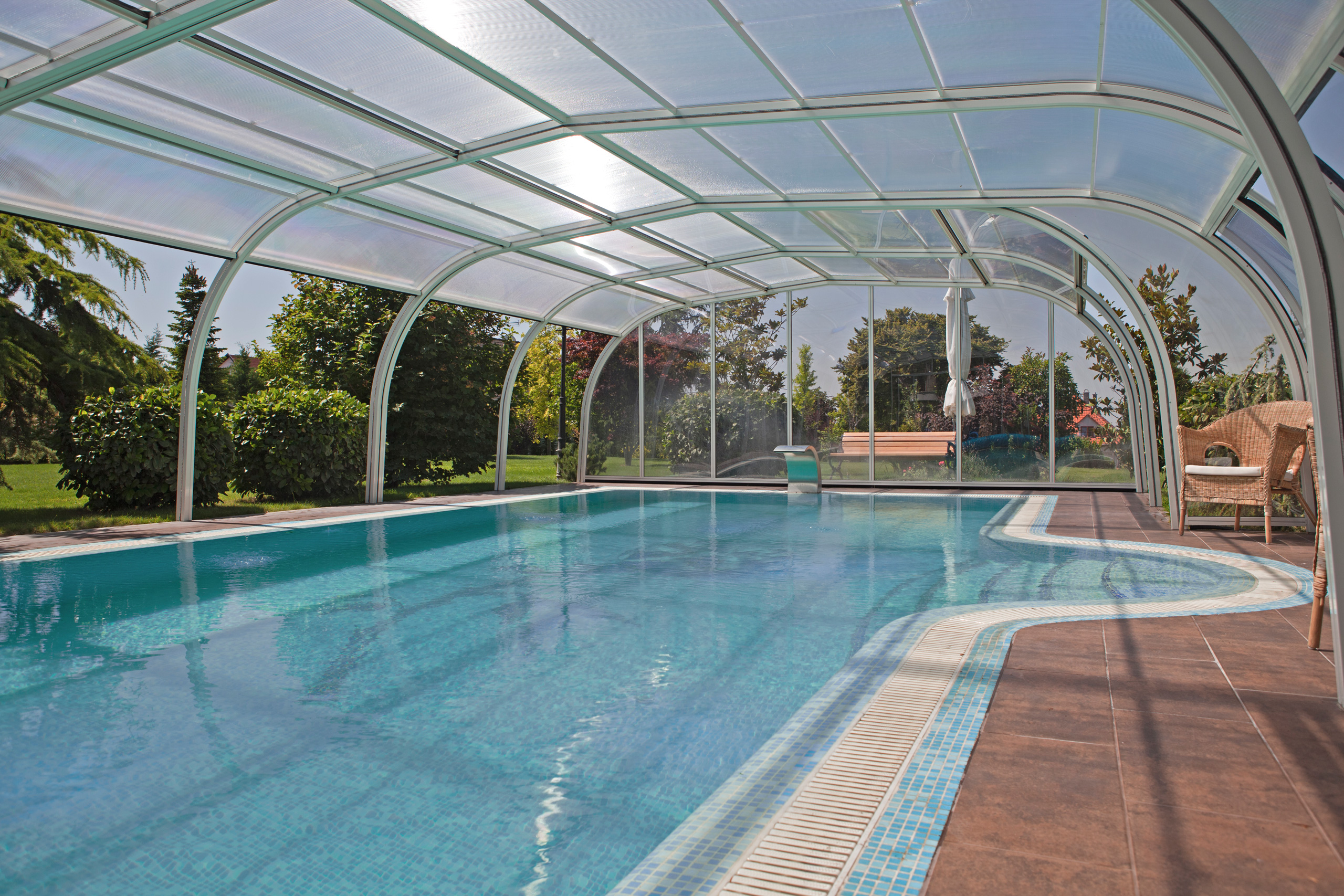 novacomet Galaxy Standard Schwimmbadüberdachung